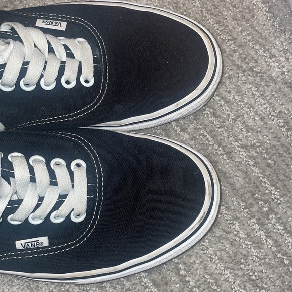 Mens Vans sneaker Size 8.5 - Picture 2 of 6